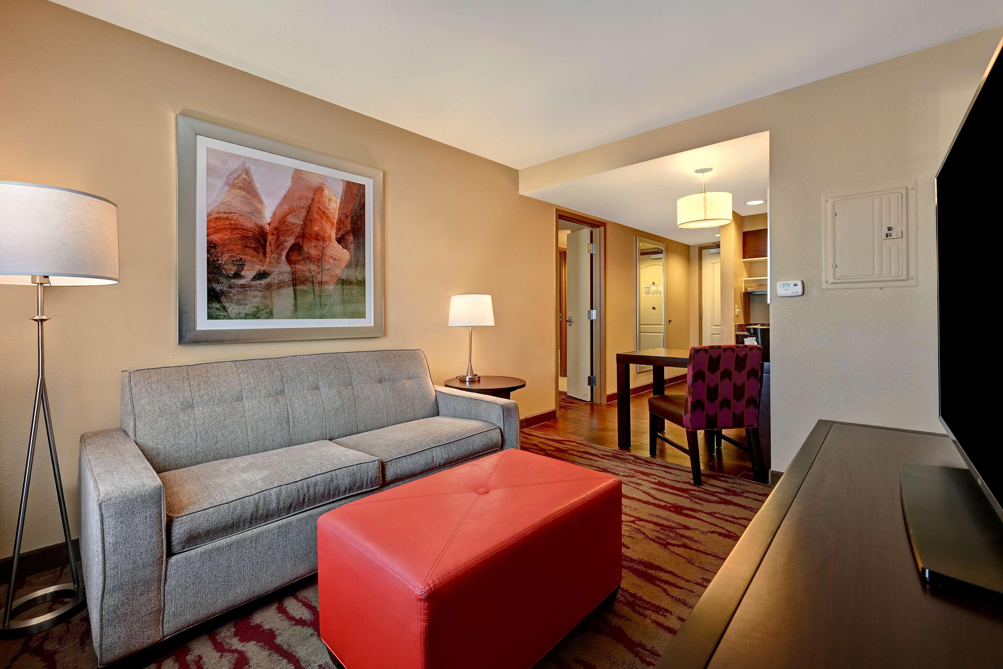 Homewood By Hilton Airport Hotel Albuquerque